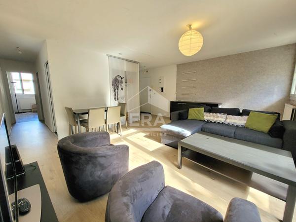 PAU -  Location meublée - Appartement T4 de 84m² avec garage et balcon