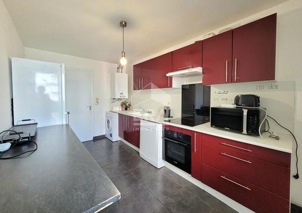 PAU -  Location meublée - Appartement T4 de 84m² avec garage et balcon