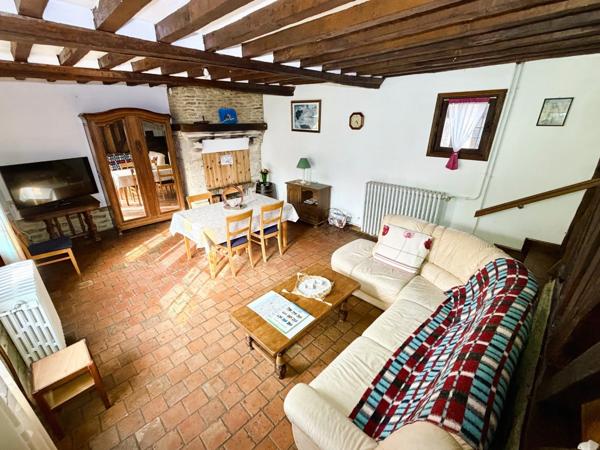 Élégante propriété normande du XIXᵉ siècle – Maison principale, Maison d’amis, dépendances, Parc Paysager