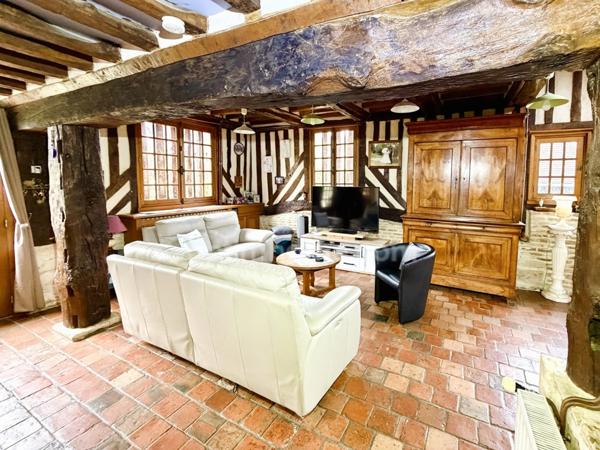 Élégante propriété normande du XIXᵉ siècle – Maison principale, Maison d’amis, dépendances, Parc Paysager