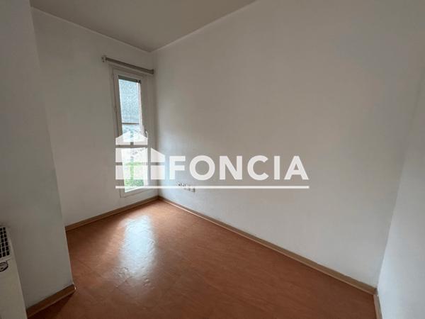 Location Studio 37.5 m² - 149 CHEMIN DE LA COMMANDERIE Marseille 13015
