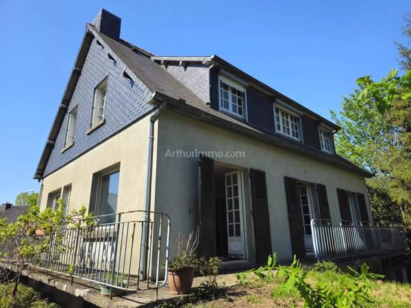 Vente                                                      Maison
                        
                     7 pièces                      133 m2                     à Guingamp
