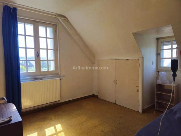 Vente                                                      Maison
                        
                     7 pièces                      133 m2                     à Guingamp