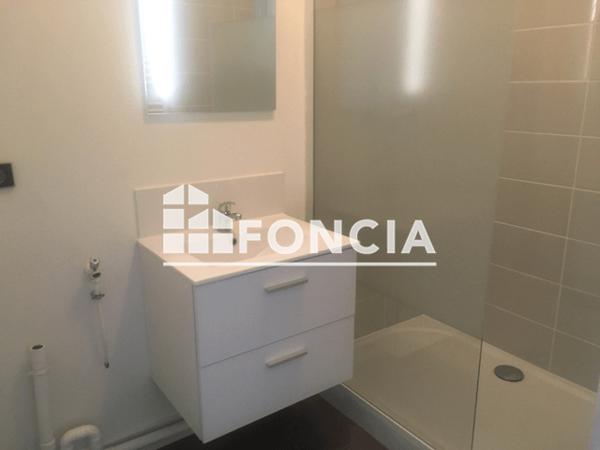 Location Appartement 2 pièces 45.2 m² - 21 AVENUE DAUPHINE Orleans 45100