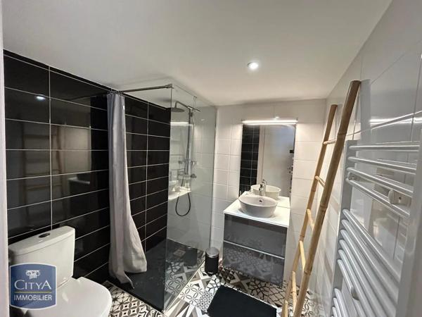 Appartement à louer 1 pièce 24.77m² Saint-Étienne (42000)