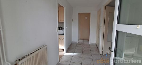 Location Appartement73,34 m² - 3 Pièces - OLEMPS (12510)