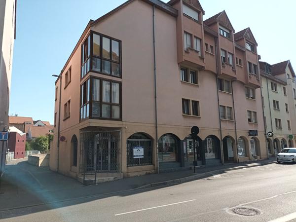 GRAND LOCAL COMMERCIAL A COLMAR