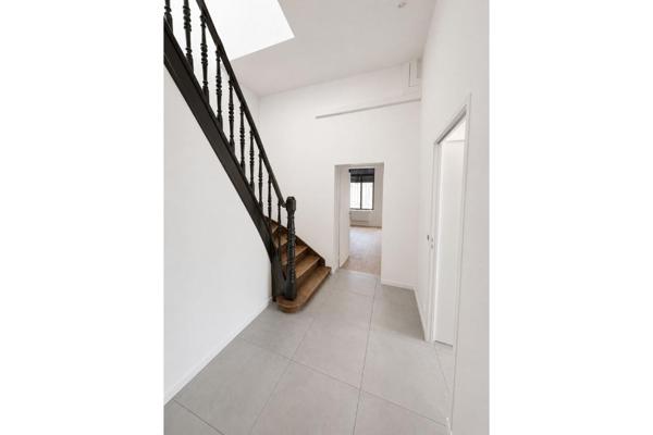 A LOUER : T2 à LILLE • Rue de Valenciennes - JEAN BAPTISTE LEBASRue de Va • 690 € CC • Réf. 1513-001