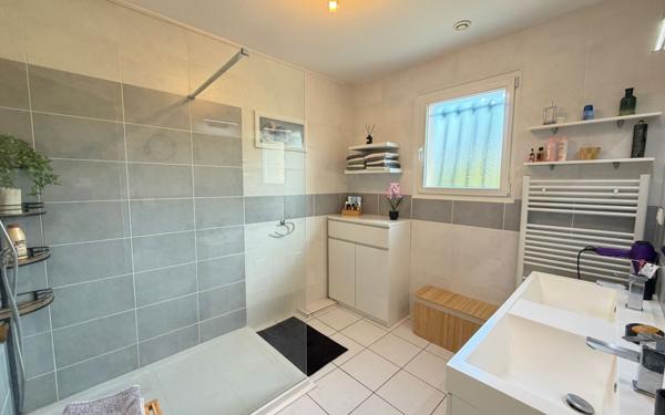 Maison à vendre    4 pièces • 171 m2 La Saulce