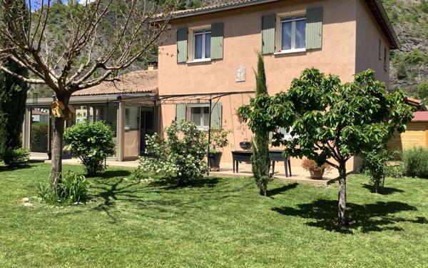 Maison à vendre    4 pièces • 171 m2 La Saulce