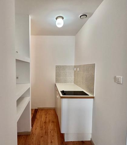 TARASCON - STUDIO - CLIMATISATION