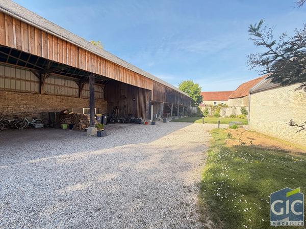 MAISON CAEN NORD - CH RDV 7 pièce(s) 264 m2, Caen 14000