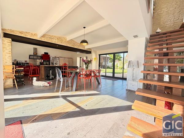 MAISON CAEN NORD - CH RDV 7 pièce(s) 264 m2, Caen 14000