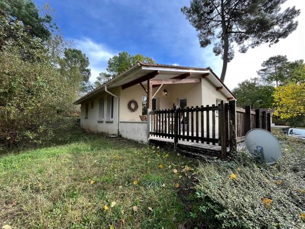 Maison de vacances de 3 chambres avec piscine commune, à proximité du lac et du village
