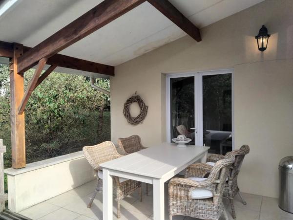 Maison de vacances de 3 chambres avec piscine commune, à proximité du lac et du village