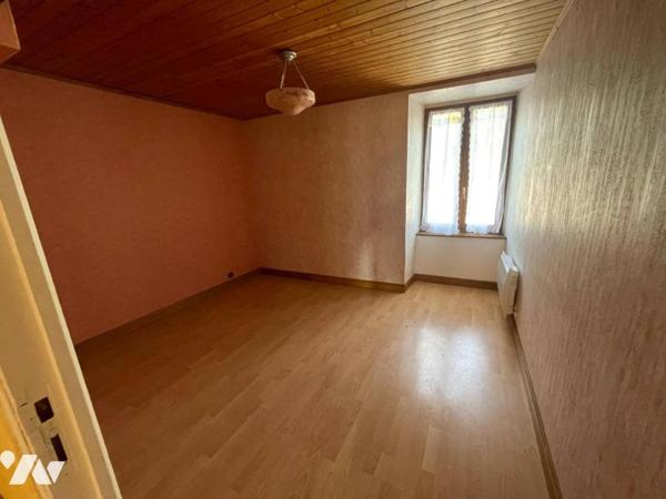 Maison de bourg 136 m² 3 CHAMBRES