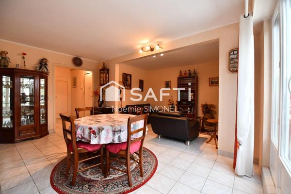 Appartement de quatre pièces !! Ravalement règle par les vendeurs !!