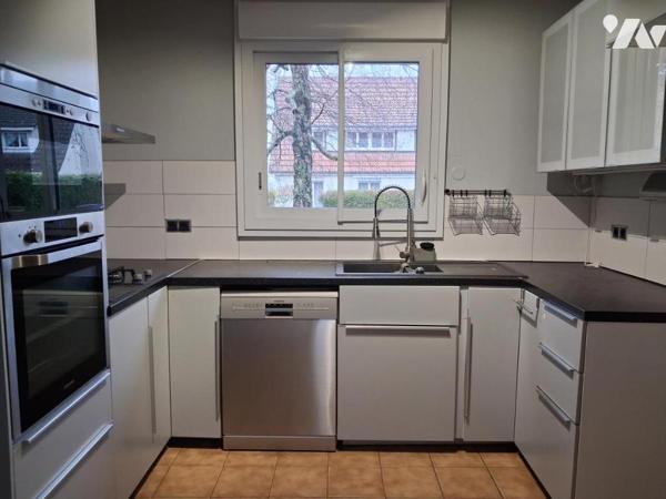 Sur Damigny maison quatre chambres
