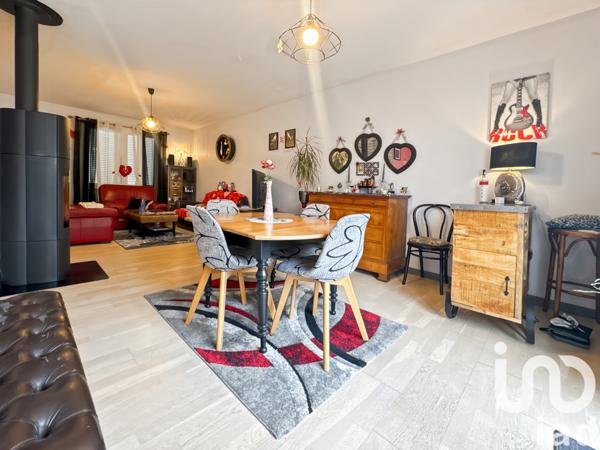 Maison à vendre 4 pièces 98 m² Laval