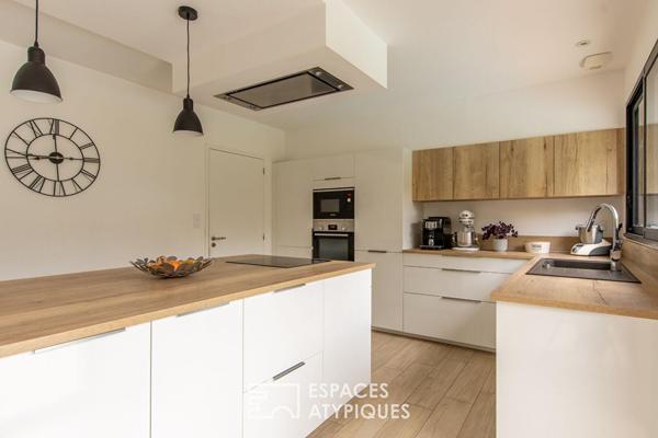 Élégante maison contemporaine avec piscine