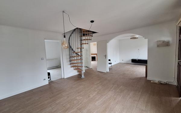 Maison à louer    5 pièces •  Drancy