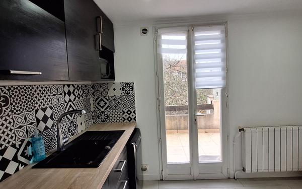 Maison à louer    5 pièces •  Drancy