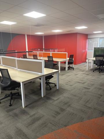 Le Mans (72000) PLATEAU DE BUREAUX 307 M² - ZONE FRANCHE