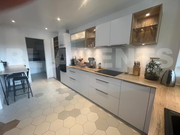 A VENDRE Très beau F5 au RAINCY (93340)