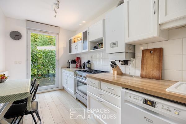 Appartement en rez-de-jardin avec terrasse à Caluire