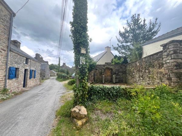 Peaule: petite maison en pierre en impasse!