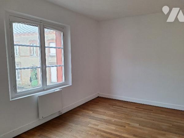 Maison de bourg 81m², AUBIGNY-SUR-NERE