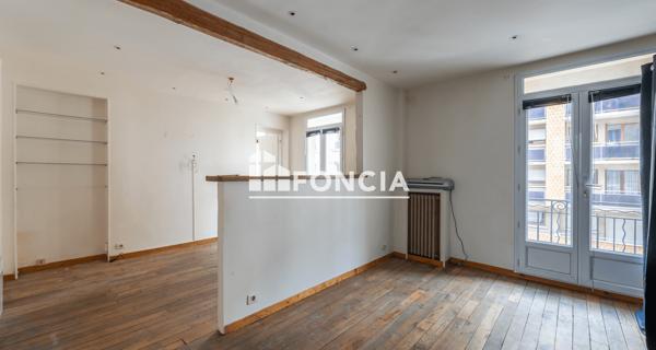 À vendre Appartement 2 pièces 49 m² - Paris 75019