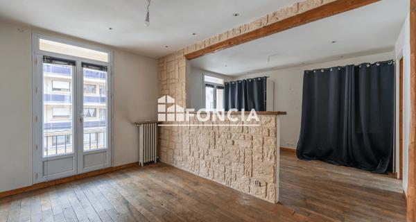 À vendre Appartement 2 pièces 49 m² - Paris 75019