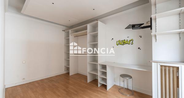 À vendre Appartement 2 pièces 49 m² - Paris 75019