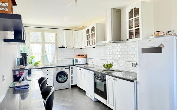 Maison à vendre    4 pièces • 89 m2 Chenoise