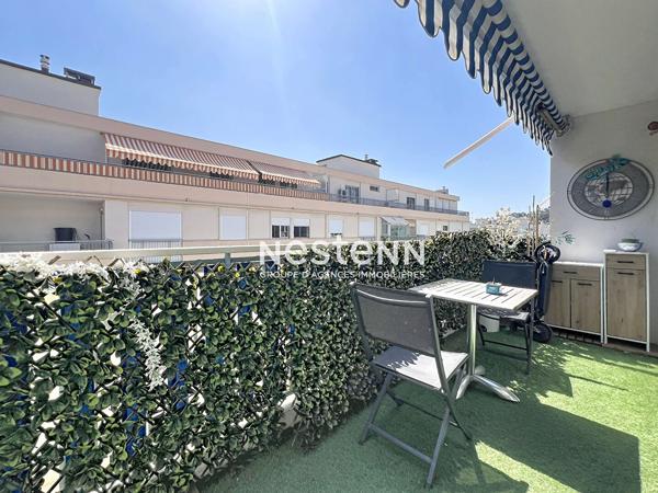 Golfe-Juan - 2P - 45m² - 2 min à pied de la mer - Terrasse - Sud - Cave - Meublé et équipé