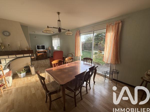 Maison à vendre 4 pièces 110 m² Châtillon-sur-Thouet