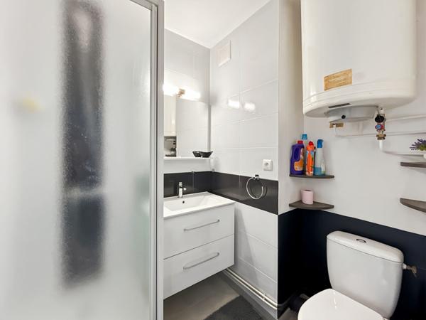 Appartement 1 pièce(s) avec une vue mer - entièrement rénové