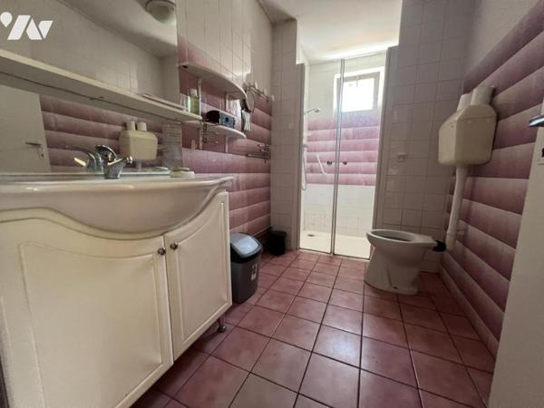 INZINZAC LOCHRIST maison en pierre avec travaux de type 6 sur 1388 M² de terrain