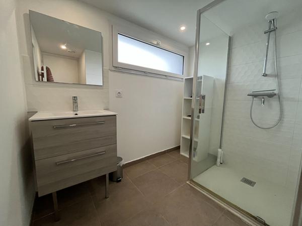 LA ROCHE SUR YON, LE BOURG, MAISON A VENDRE