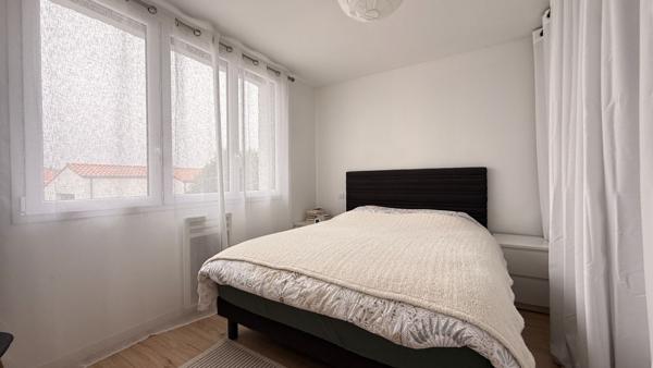 LA ROCHE SUR YON, LE BOURG, MAISON A VENDRE