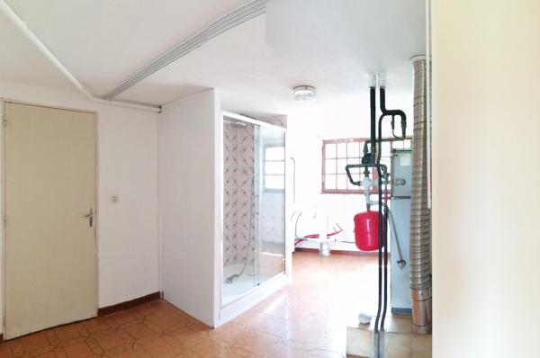 Villa 5 pièces, 4 chambres, garage, beau jardin