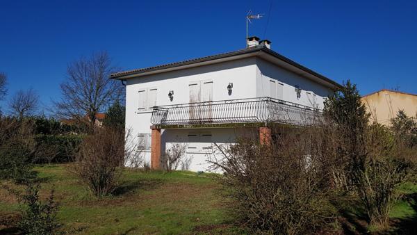 Villa 5 pièces, 4 chambres, garage, beau jardin