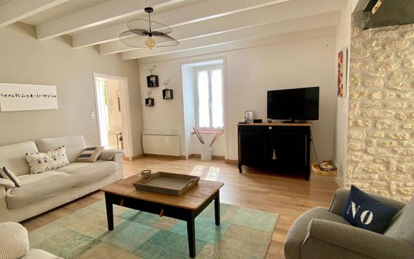 Maison à vendre    4 pièces •  Saint-Just-Luzac