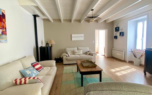 Maison à vendre    4 pièces •  Saint-Just-Luzac