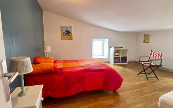 Maison à vendre    4 pièces •  Saint-Just-Luzac