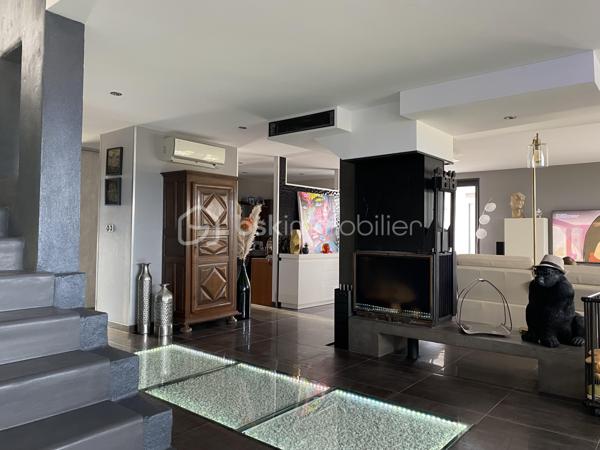 Maison traditionnelle de 260 m²