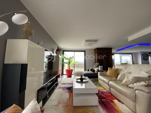 Maison traditionnelle de 260 m²