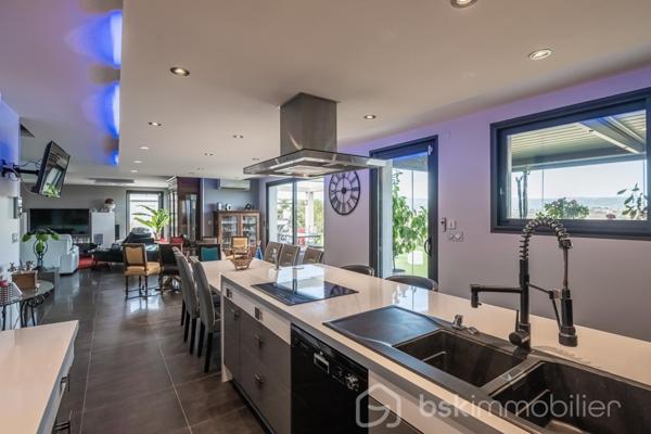 Maison traditionnelle de 260 m²