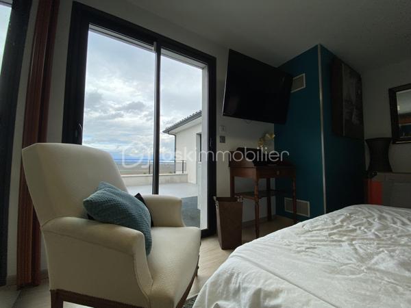 Maison traditionnelle de 260 m²